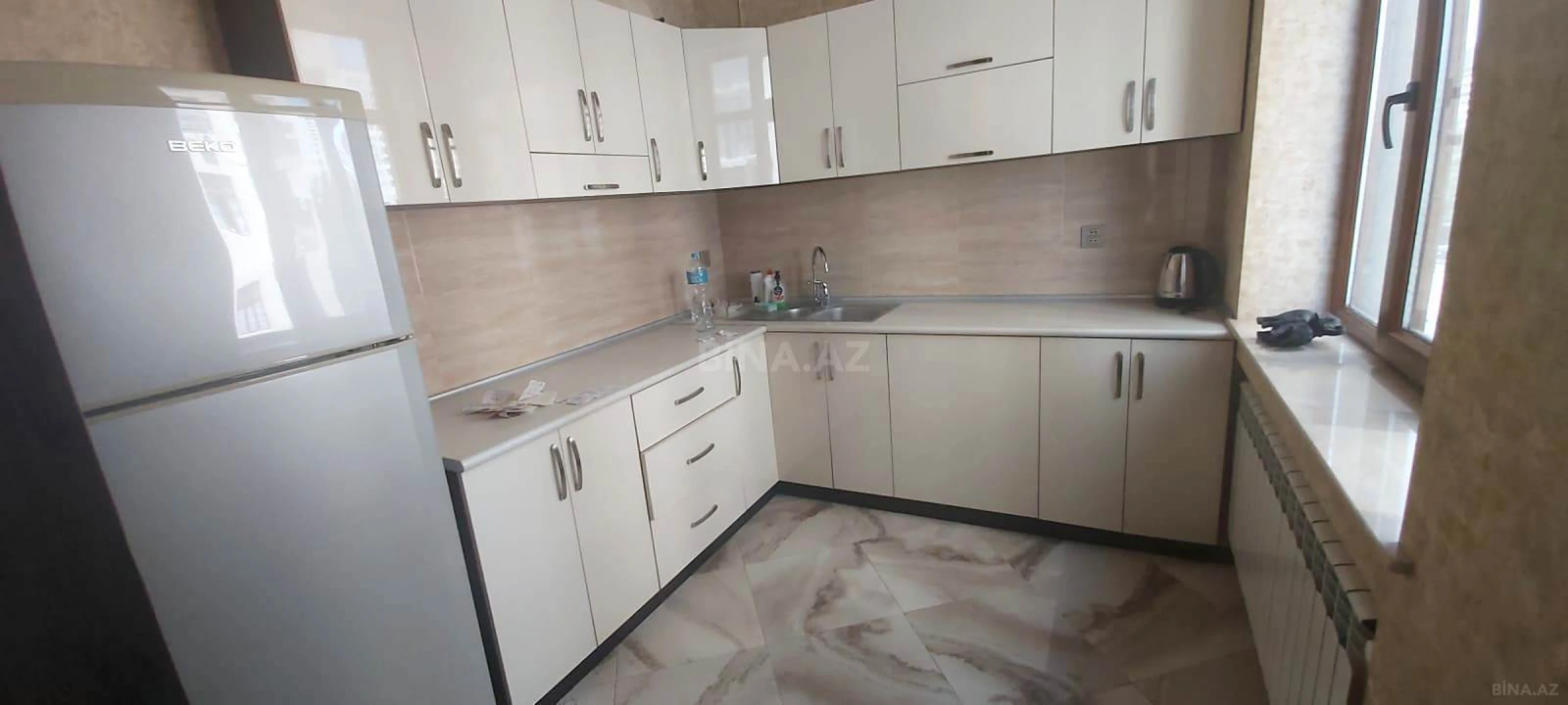Satılır 1 otaqlı mənzil 40 m²