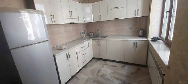 Satılır 1 otaqlı mənzil 40 m²