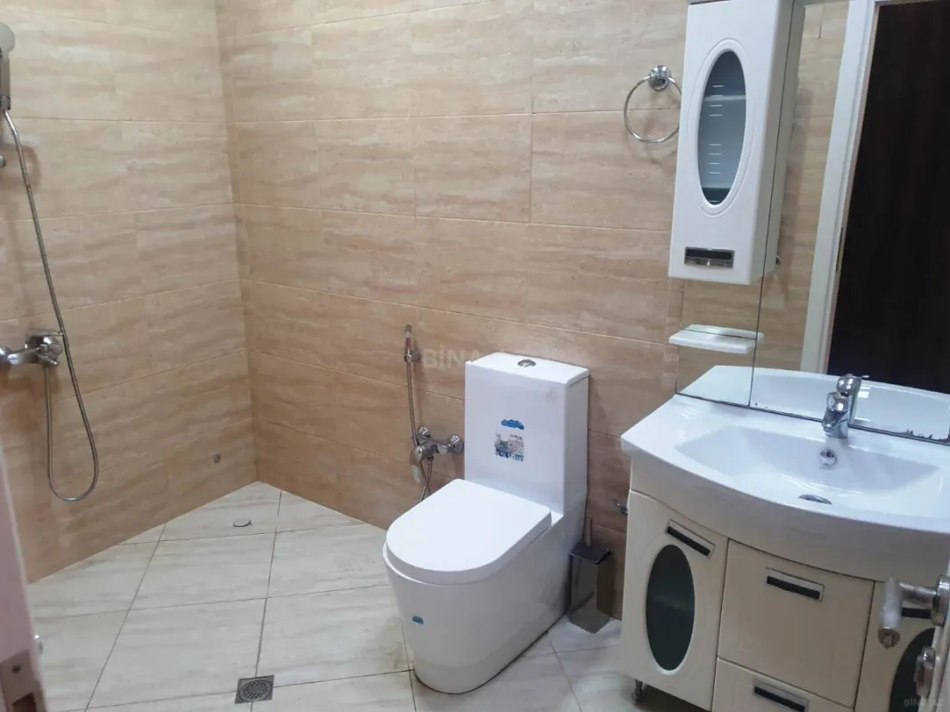 Satılır 1 otaqlı mənzil 40 m²