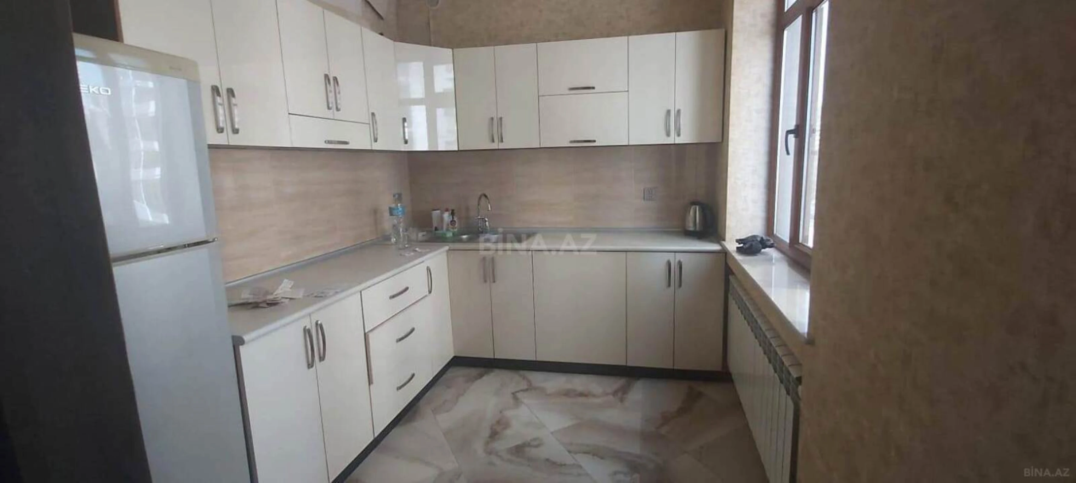 Satılır 1 otaqlı mənzil 40 m²