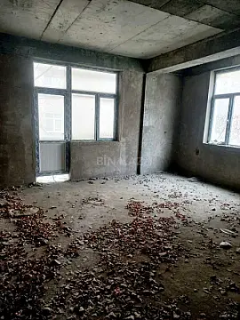 Satılır 3 otaqlı mənzil 135 m²