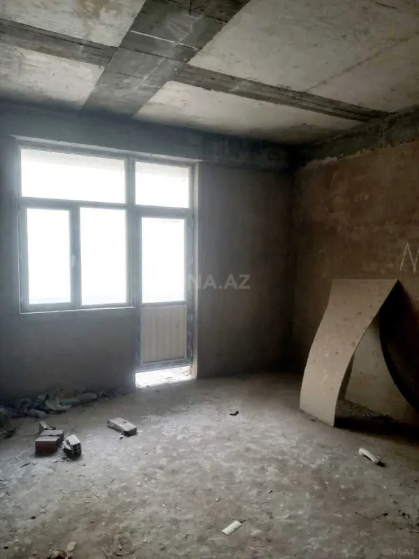 Satılır 3 otaqlı mənzil 135 m²