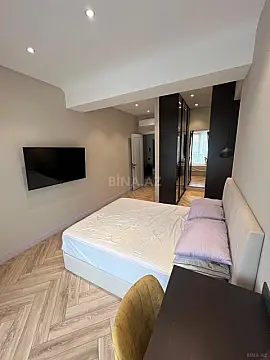Kirayə verilir 2 otaqlı mənzil 82 m²