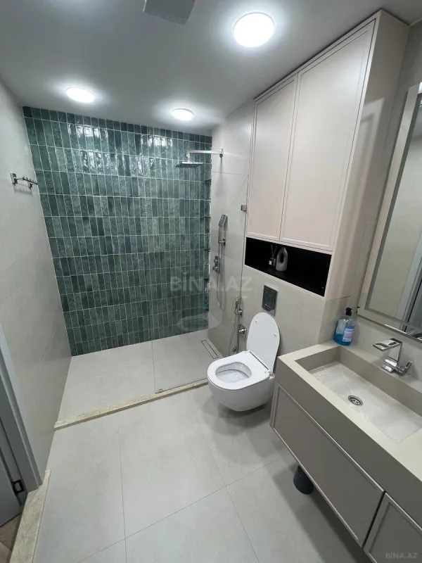 Kirayə verilir 2 otaqlı mənzil 82 m²
