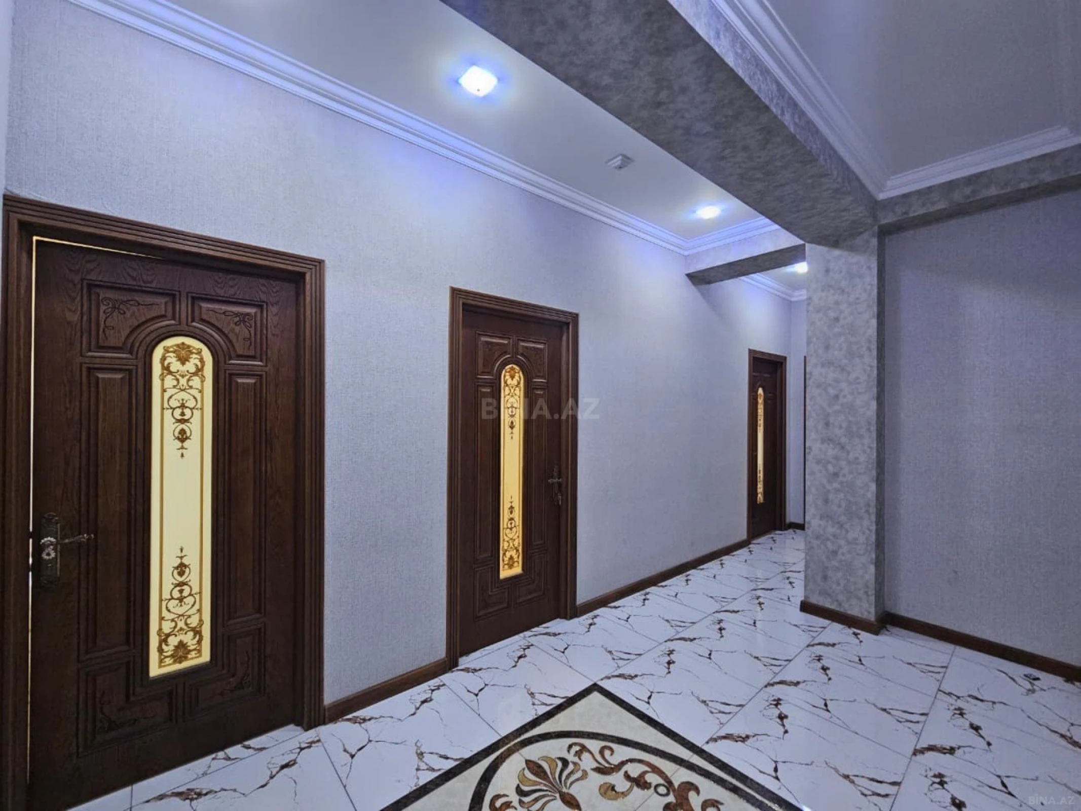 Satılır 3 otaqlı mənzil 105 m²