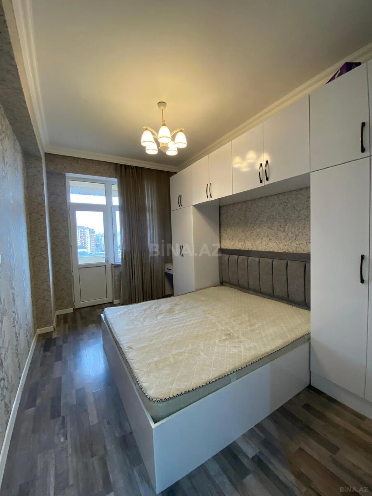Kirayə verilir 2 otaqlı mənzil 60 m²