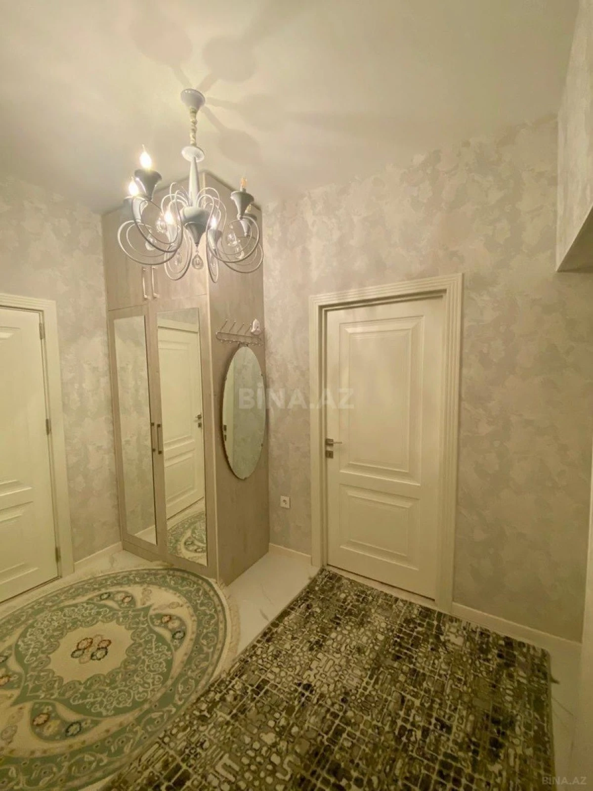 Kirayə verilir 2 otaqlı mənzil 60 m²