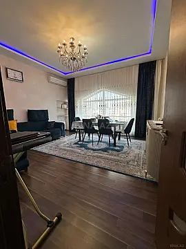 Satılır 2 otaqlı mənzil 67 m²
