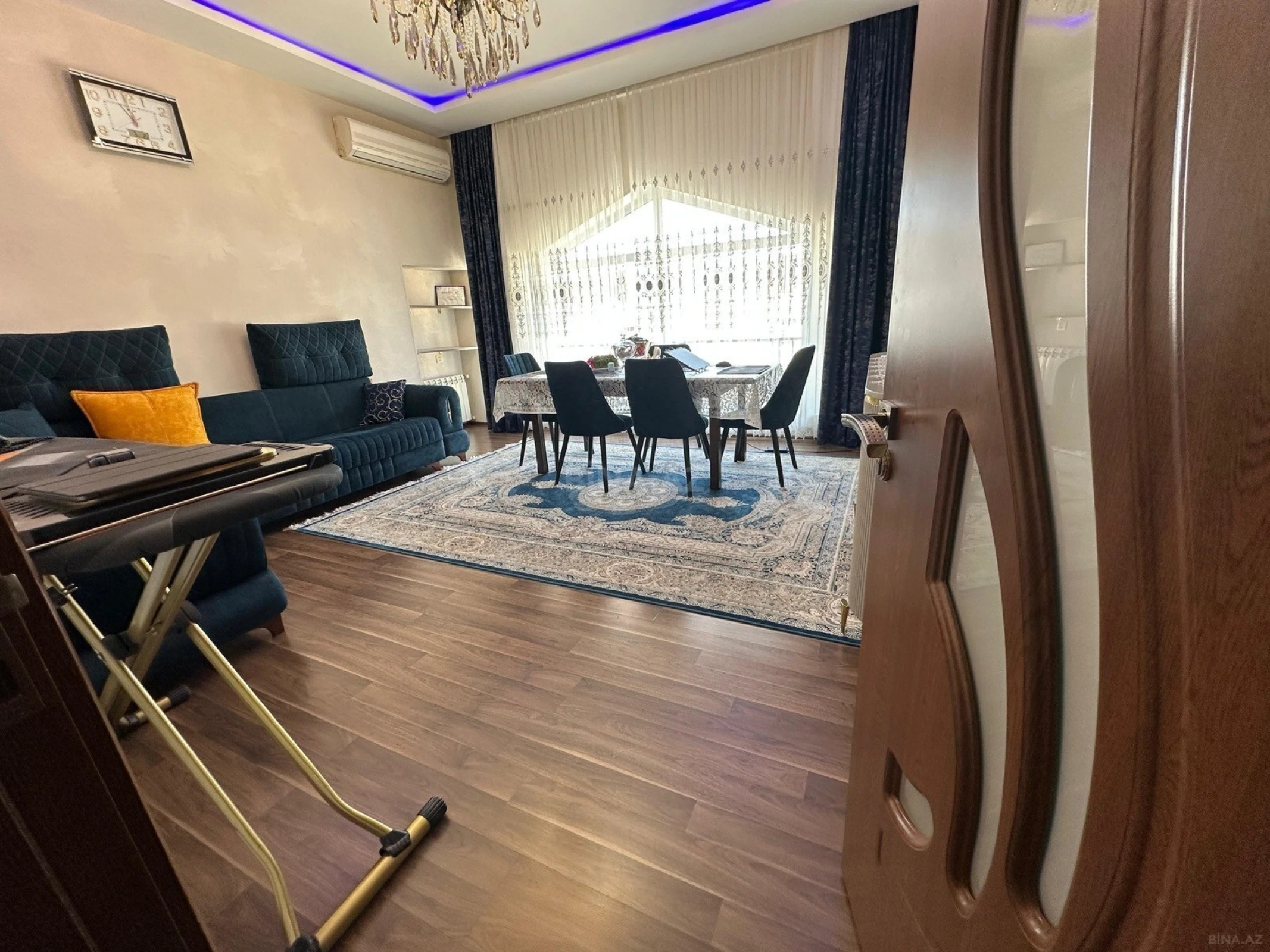 Satılır 2 otaqlı mənzil 67 m²