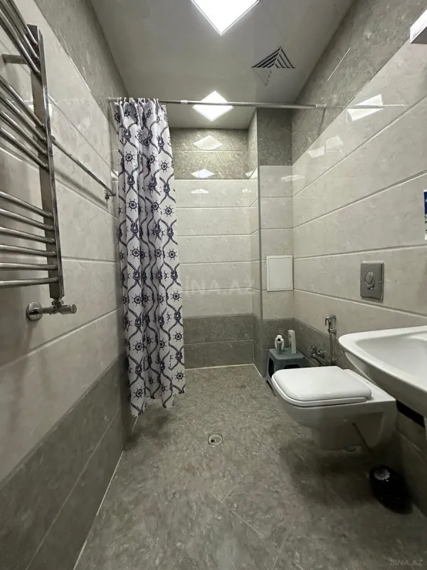 Satılır 2 otaqlı mənzil 67 m²
