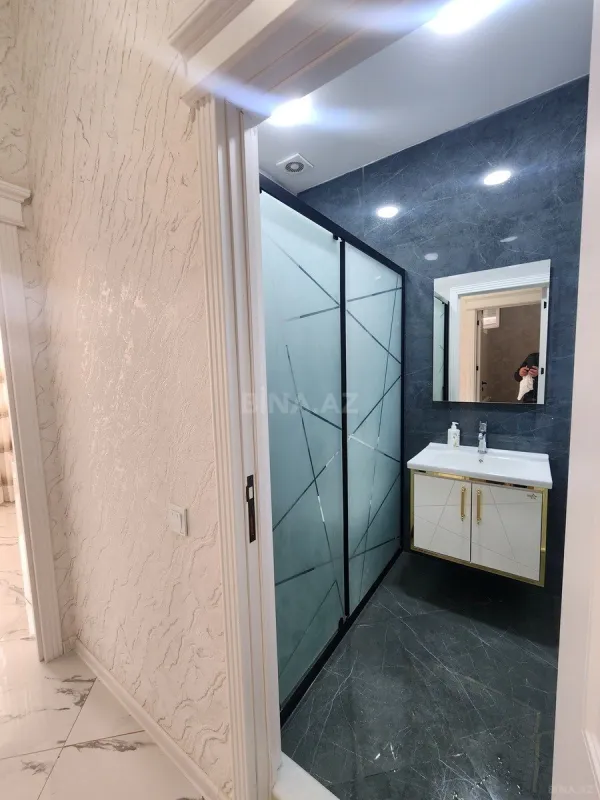 Kirayə verilir 2 otaqlı mənzil 56 m²