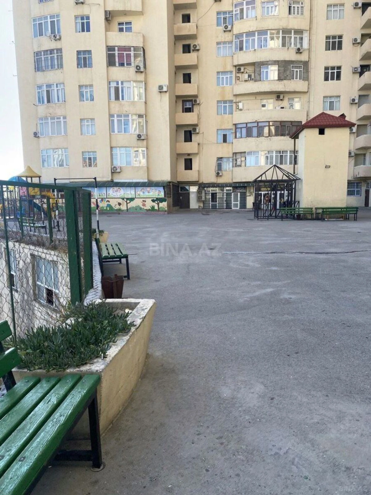 Satılır 2 otaqlı mənzil 90 m²