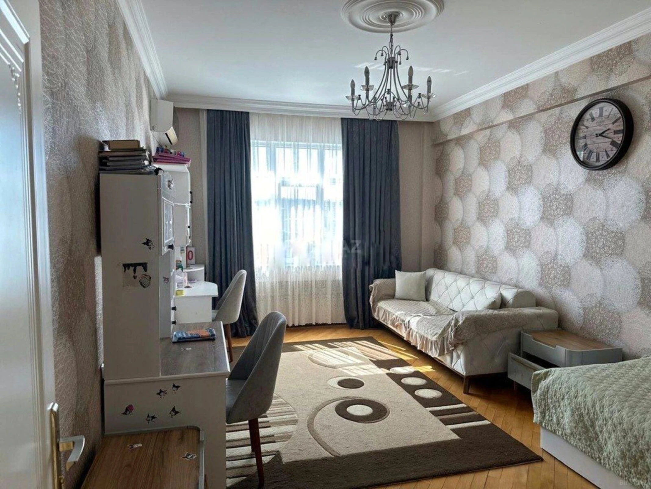 Satılır 2 otaqlı mənzil 90 m²
