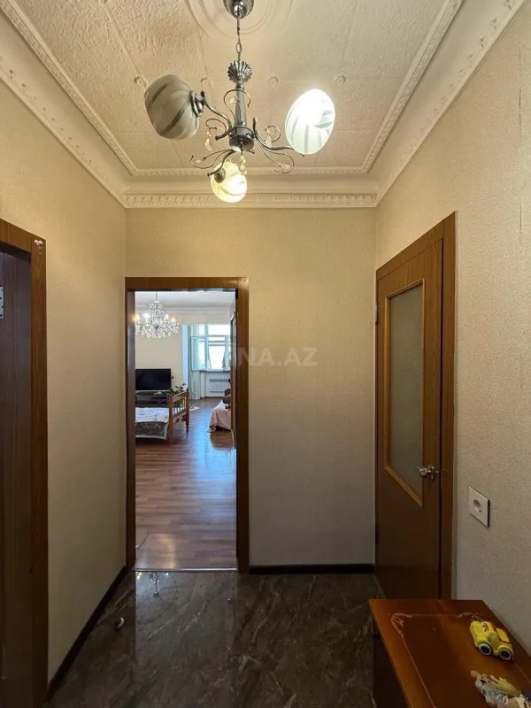 Kirayə verilir 2 otaqlı mənzil 72 m²