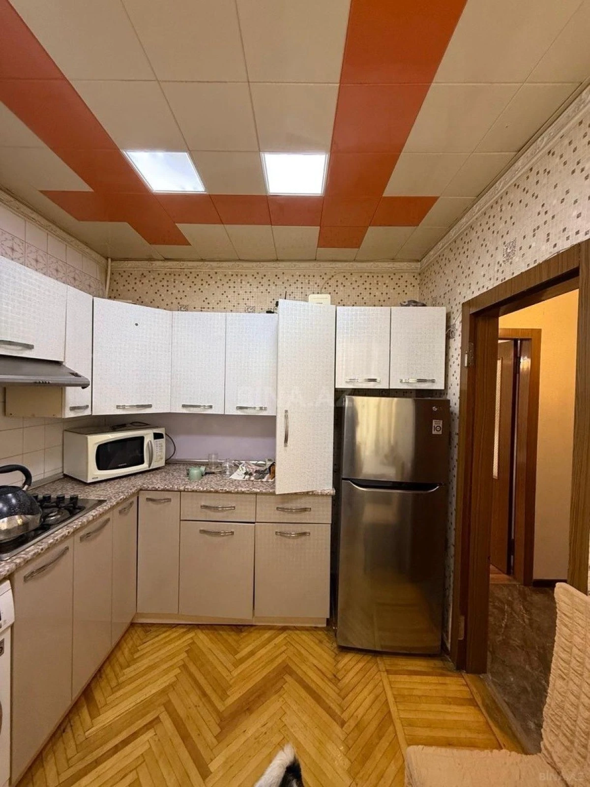 Kirayə verilir 2 otaqlı mənzil 72 m²