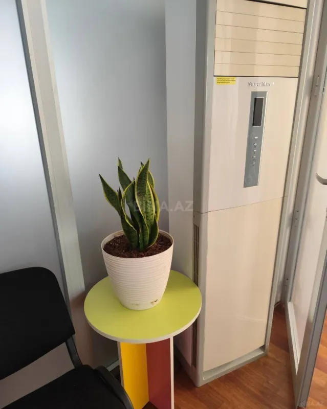 Kirayə verilir 4 otaqlı ofis 90 m²