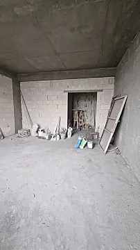 Satılır 4 otaqlı mənzil 178 m²