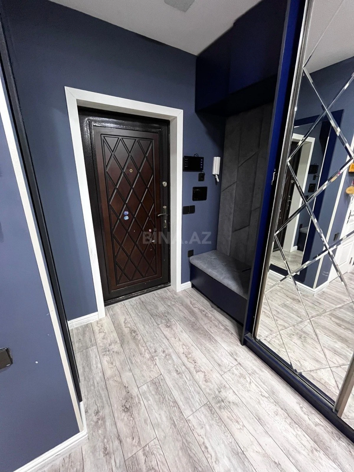 Satılır 2 otaqlı mənzil 85 m²