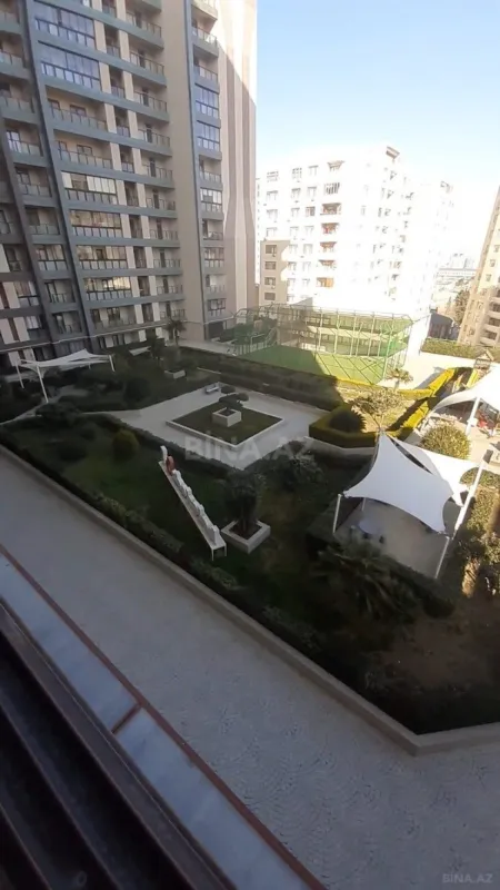 Satılır 2 otaqlı mənzil 84 m²