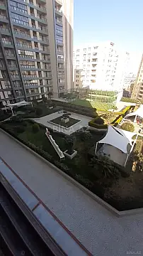 Satılır 2 otaqlı mənzil 84 m²