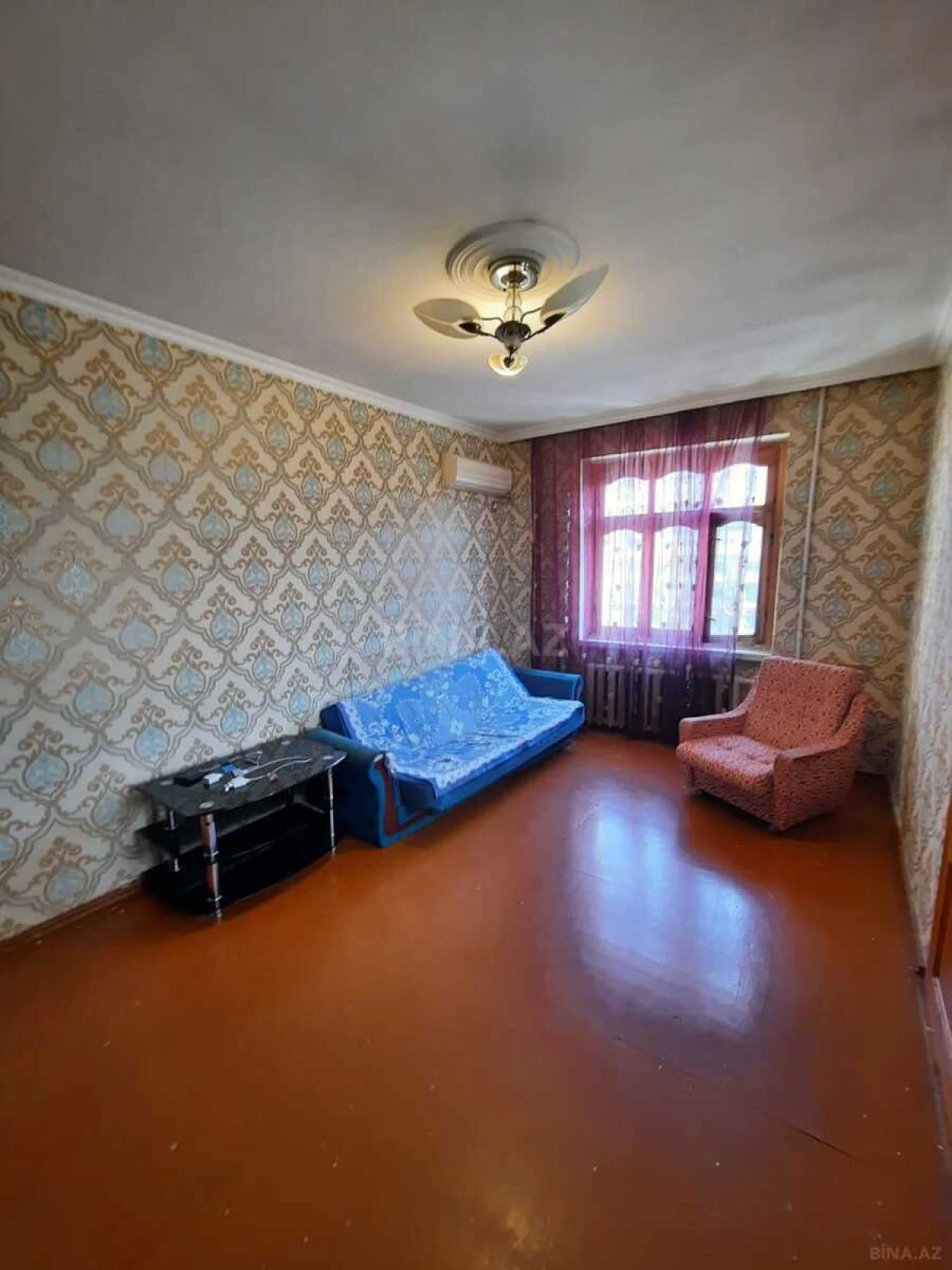 Satılır 2 otaqlı mənzil 70 m²