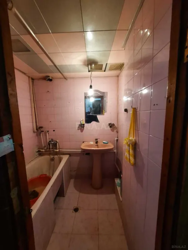 Satılır 2 otaqlı mənzil 70 m²