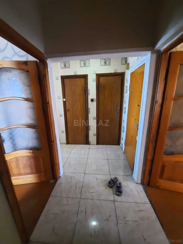Satılır 2 otaqlı mənzil 70 m²