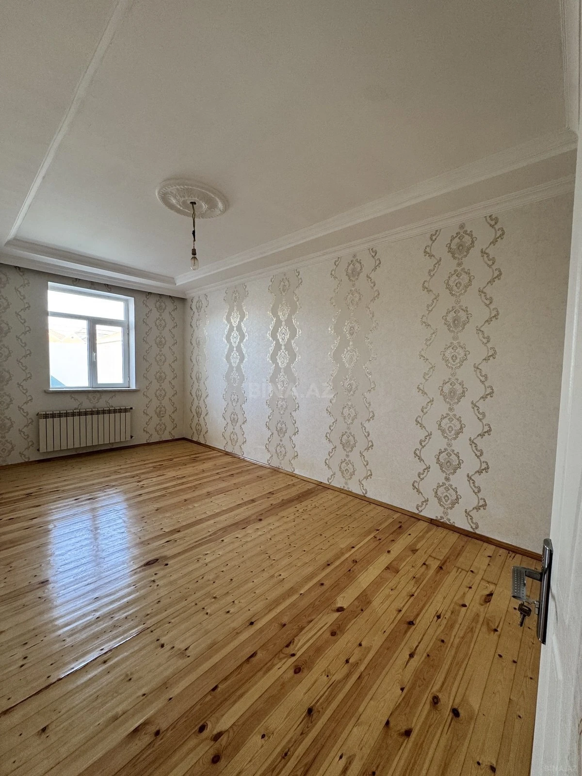 Satılır 4 otaqlı həyət evi 130 m²