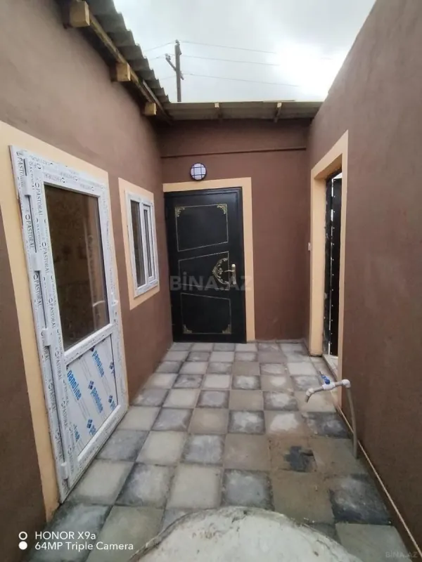 Satılır 2 otaqlı həyət evi 30 m²