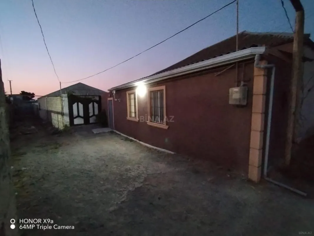 Satılır 2 otaqlı həyət evi 30 m²