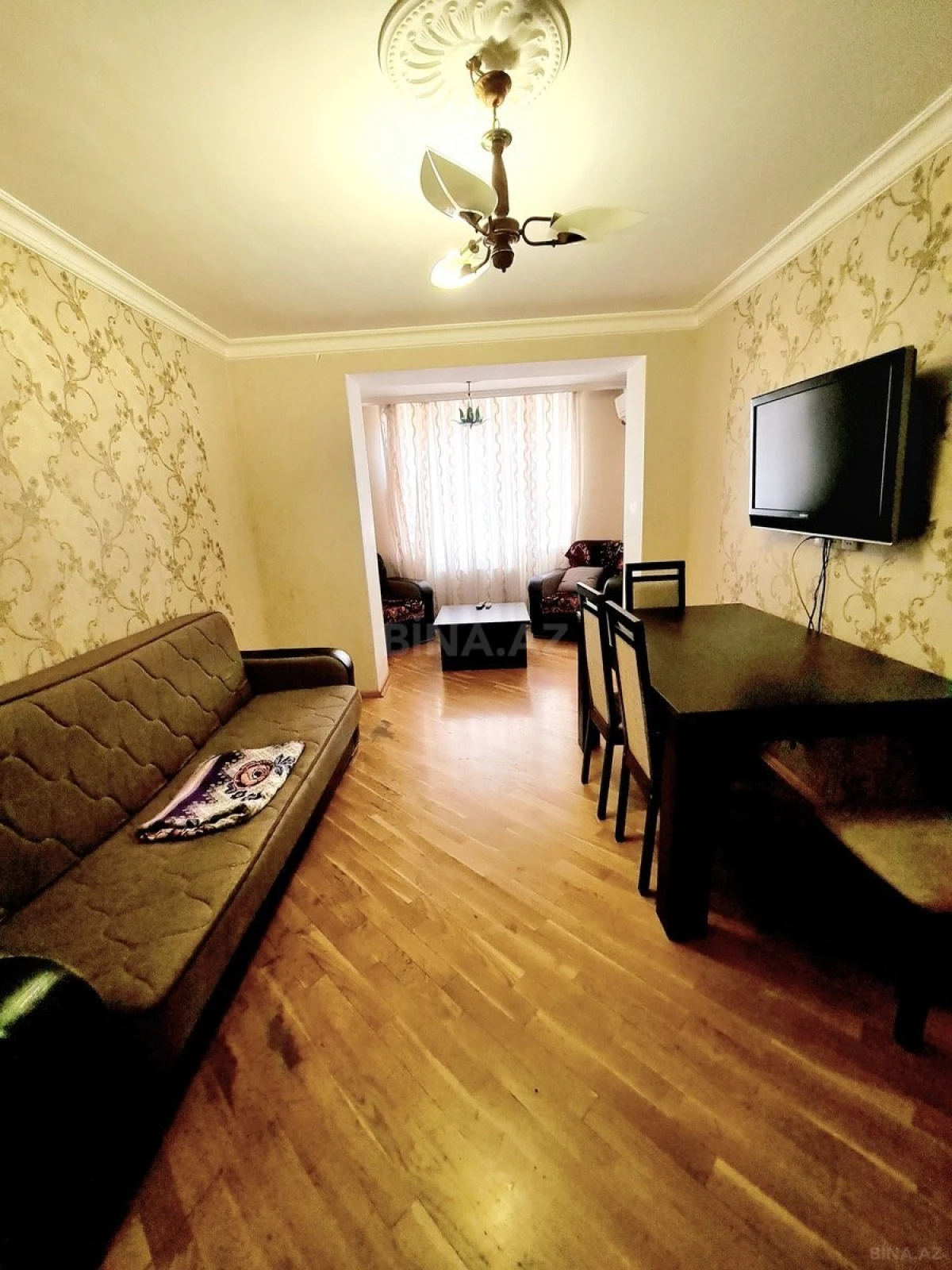 Kirayə verilir 2 otaqlı mənzil 60 m²