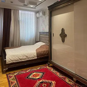 Satılır 3 otaqlı mənzil 121 m² — Bakı, 9-cu mikrorayon 3 otaq 121.00 m²