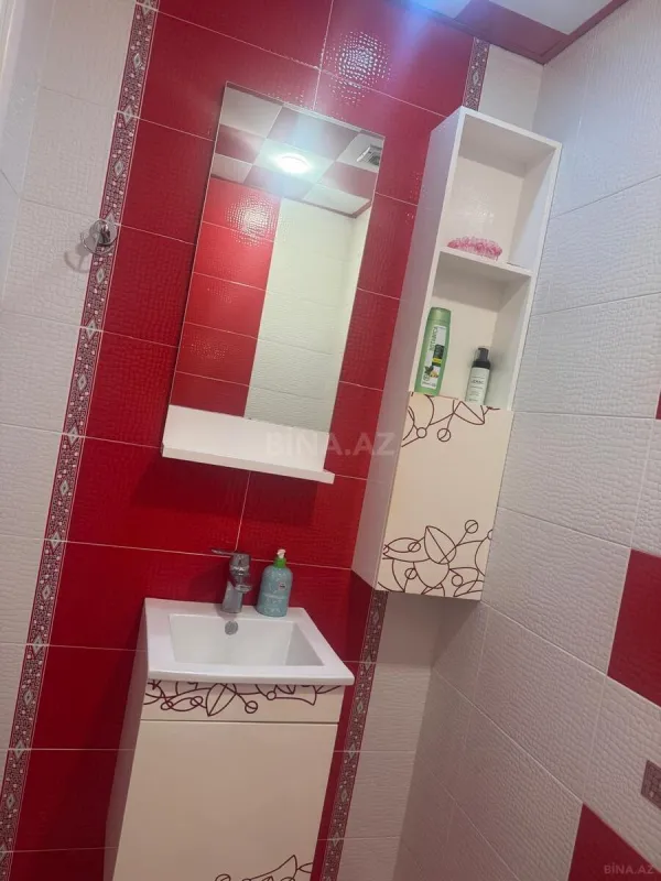 Satılır 3 otaqlı mənzil 121 m²