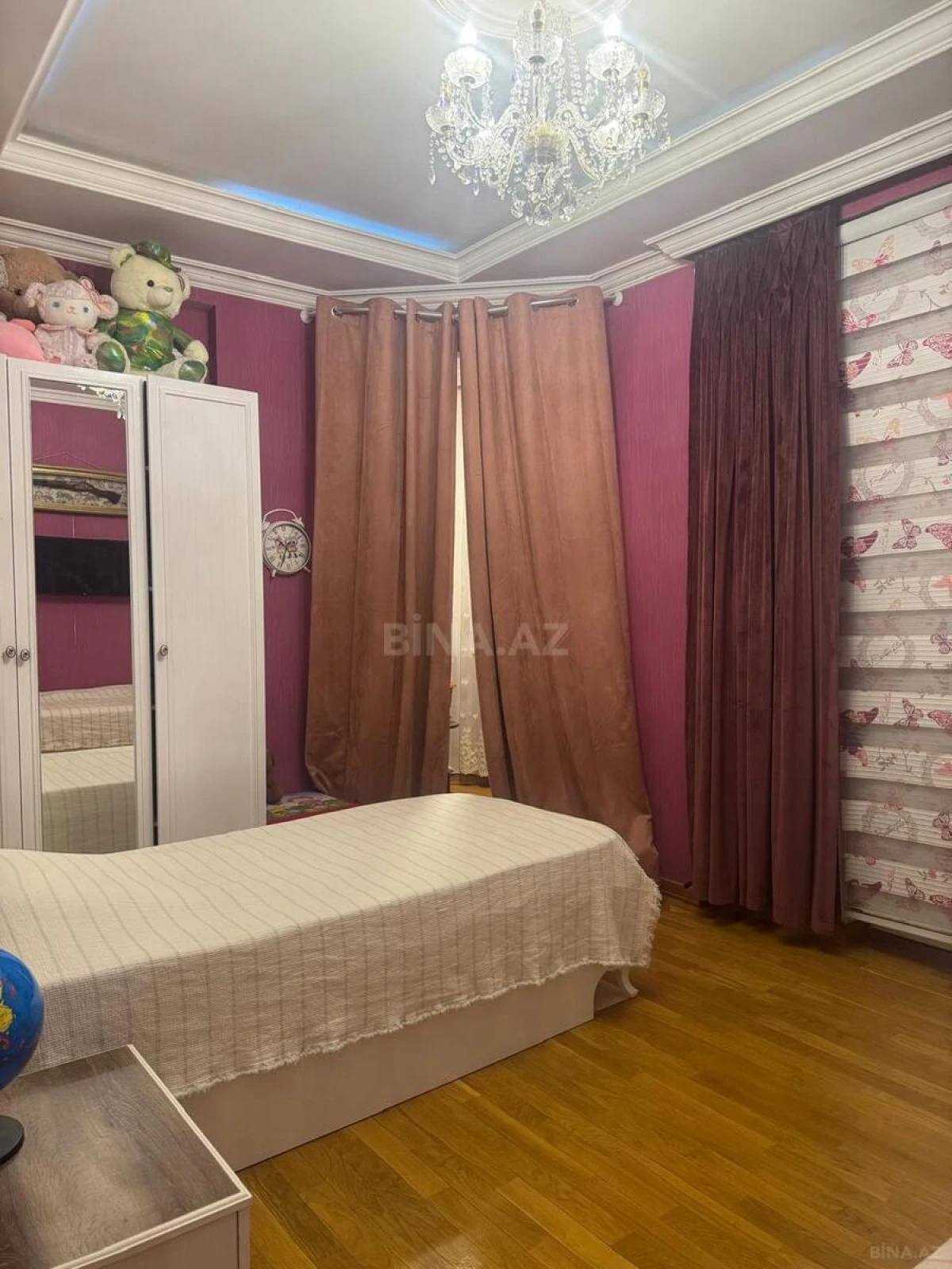 Satılır 3 otaqlı mənzil 121 m²