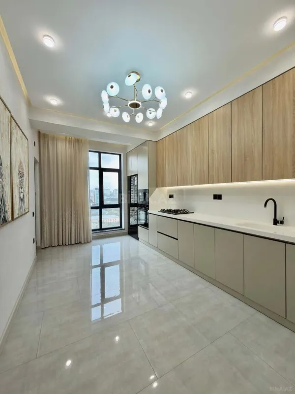 Satılır 2 otaqlı mənzil 76 m²