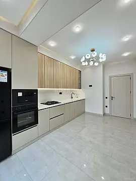 Satılır 2 otaqlı mənzil 76 m²