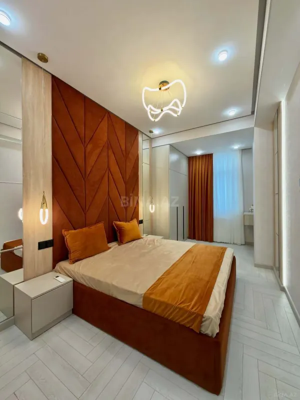 Satılır 2 otaqlı mənzil 76 m²