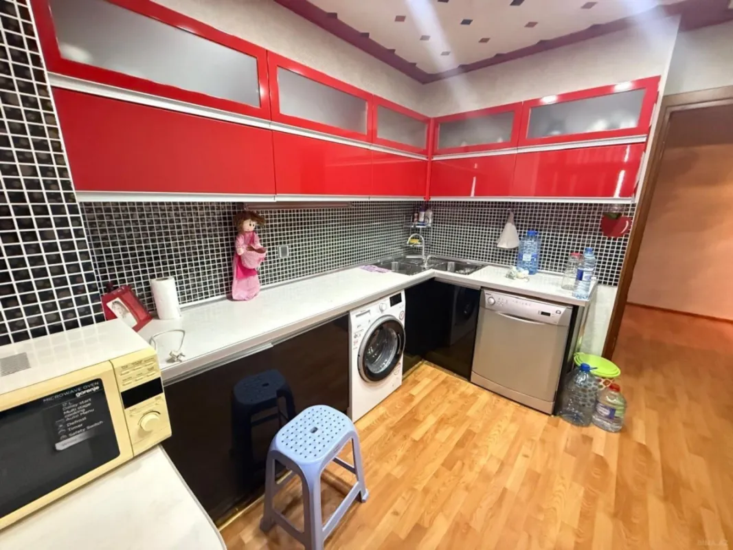 Satılır 3 otaqlı mənzil 80 m²