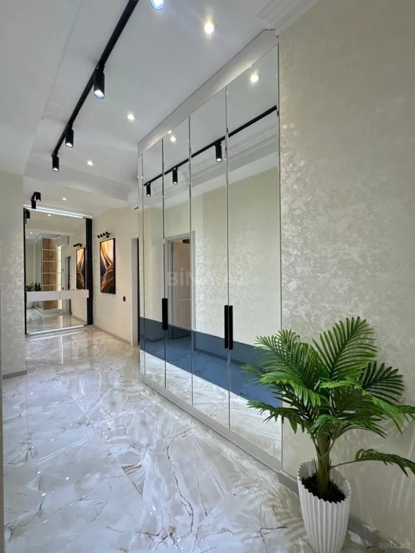 Satılır 2 otaqlı mənzil 85 m²