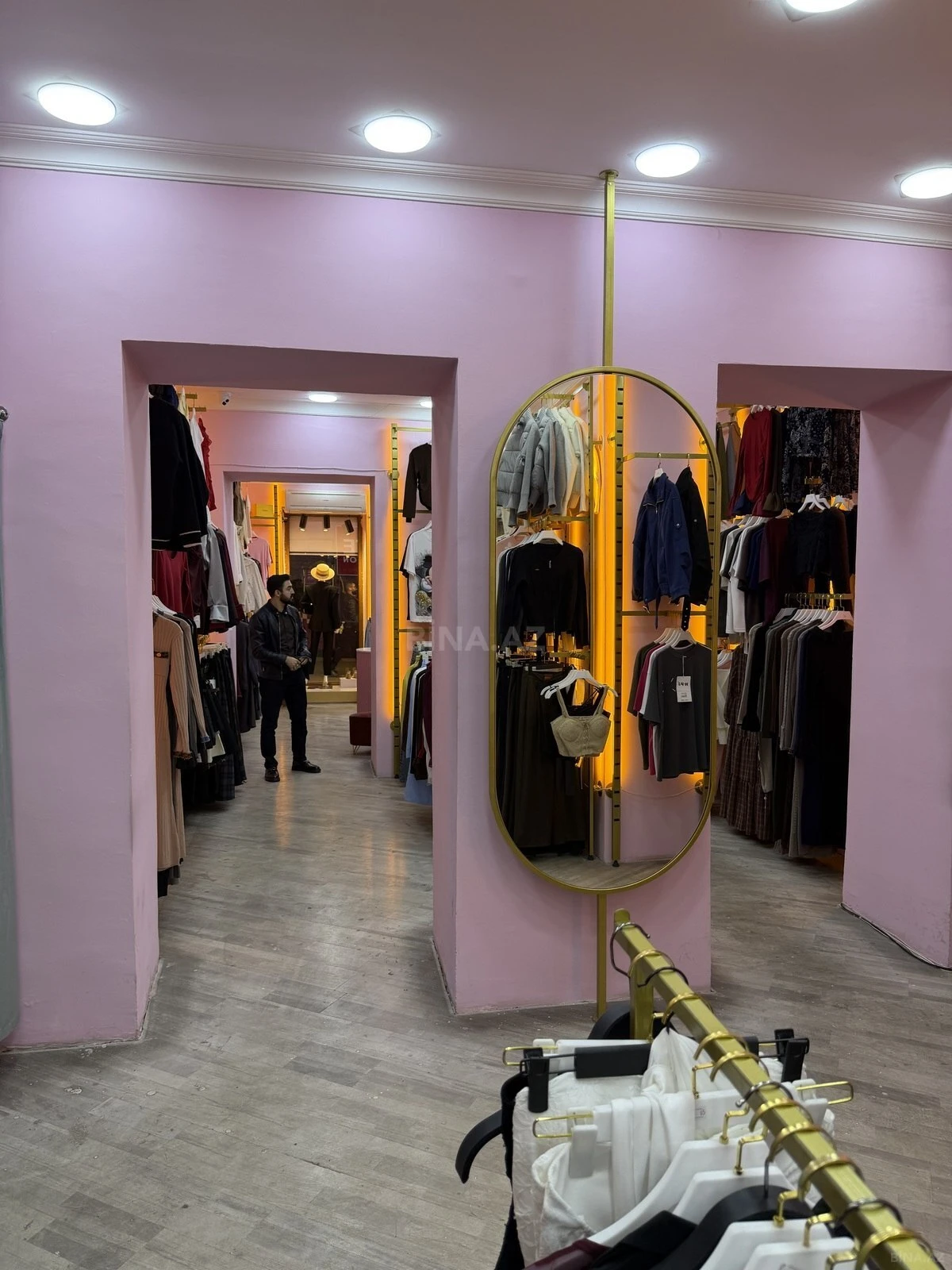 Kirayə verilir obyekt 140 m²