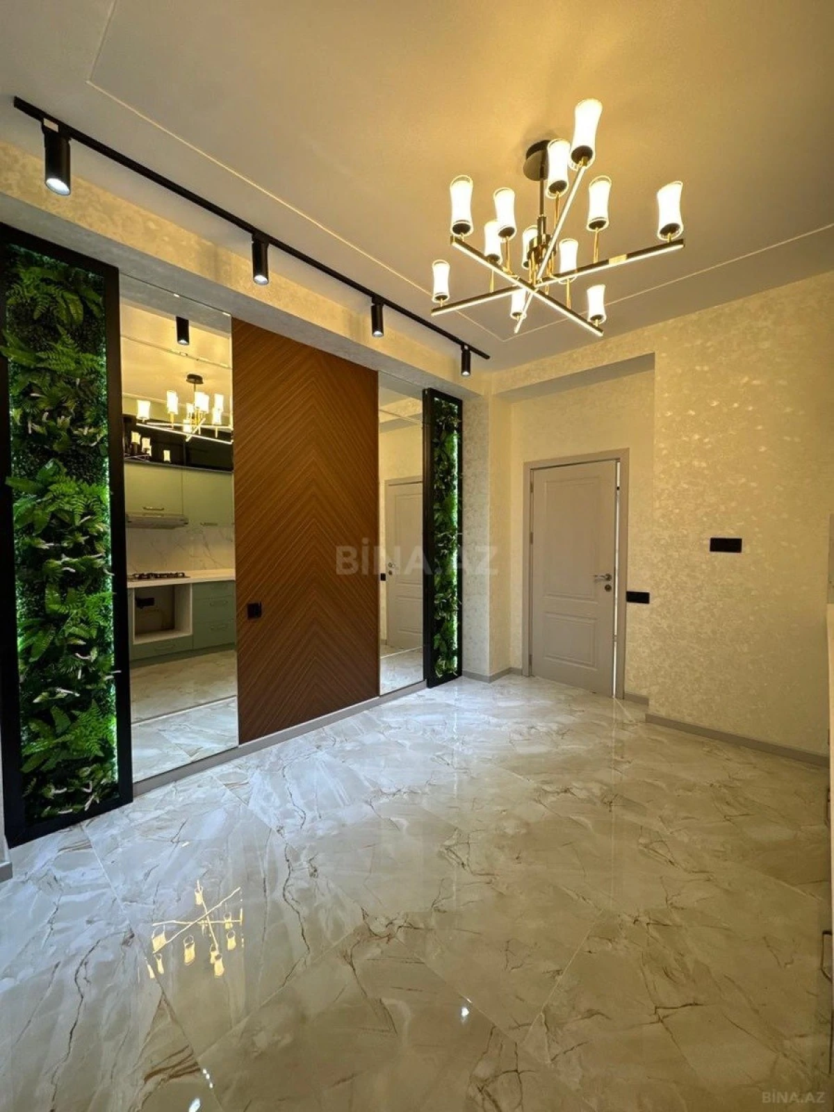 Satılır 2 otaqlı mənzil 85 m²