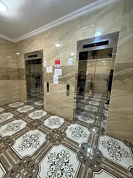 Satılır 2 otaqlı mənzil 96 m²