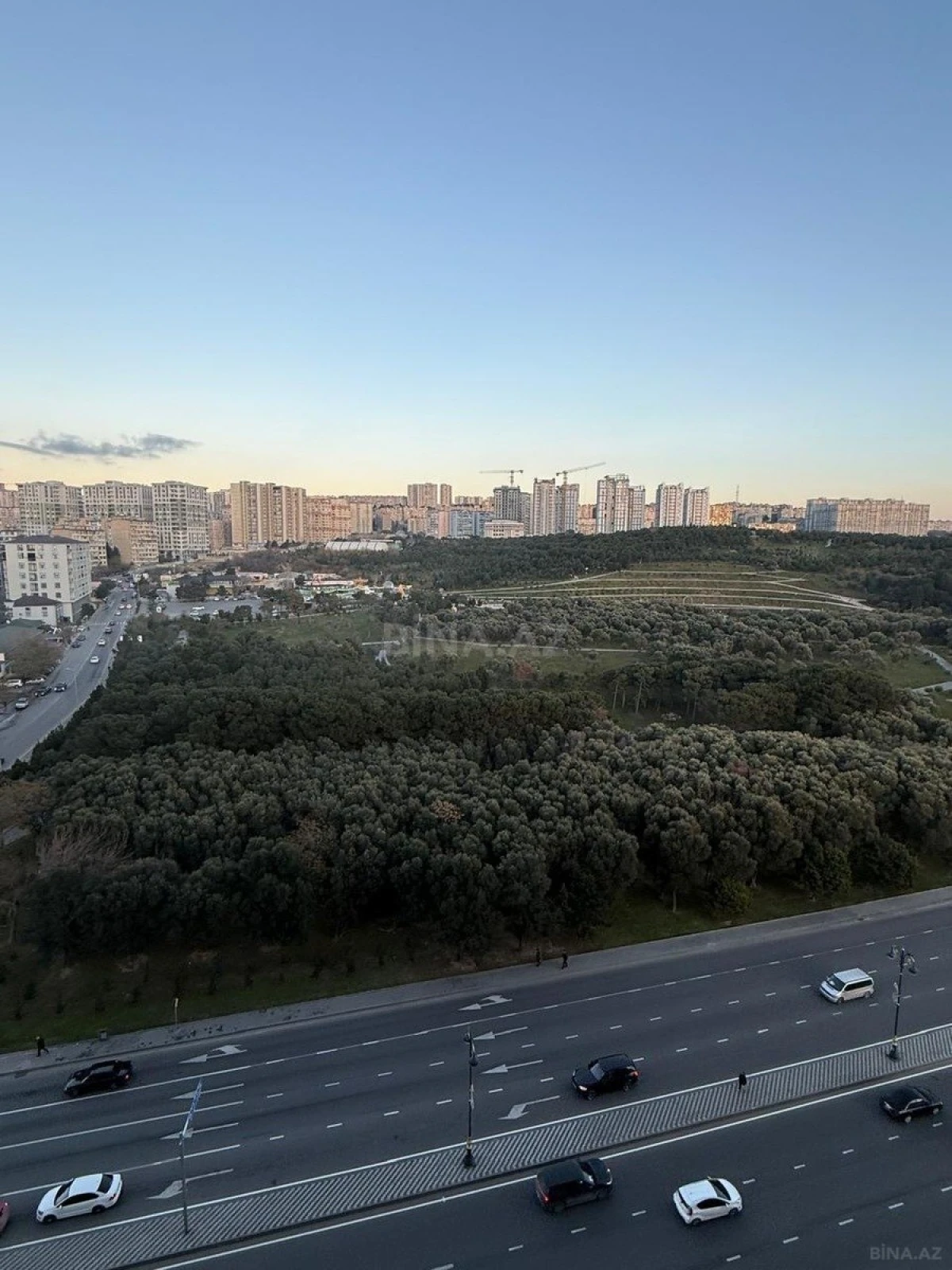 Satılır 2 otaqlı mənzil 96 m²