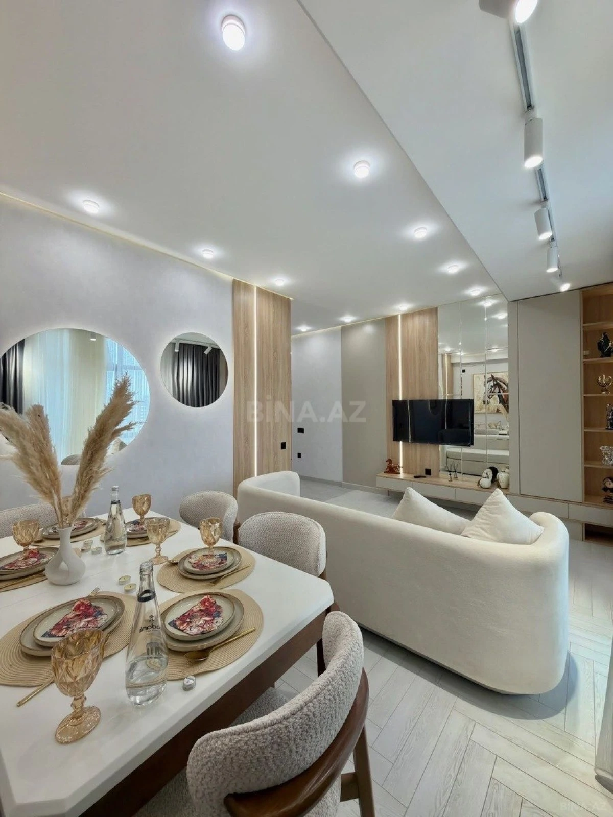 Satılır 2 otaqlı mənzil 76 m²