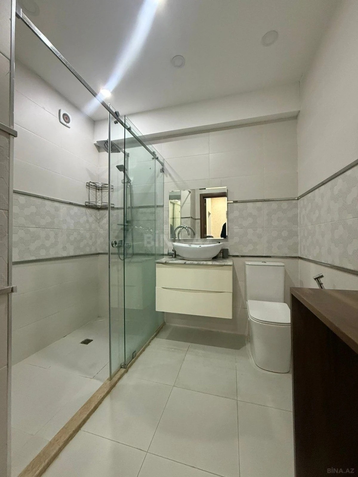 Satılır 2 otaqlı mənzil 52 m²