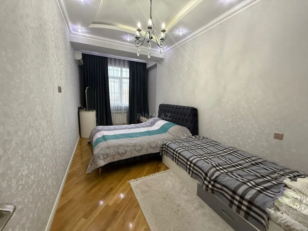 Satılır 3 otaqlı mənzil 103 m²