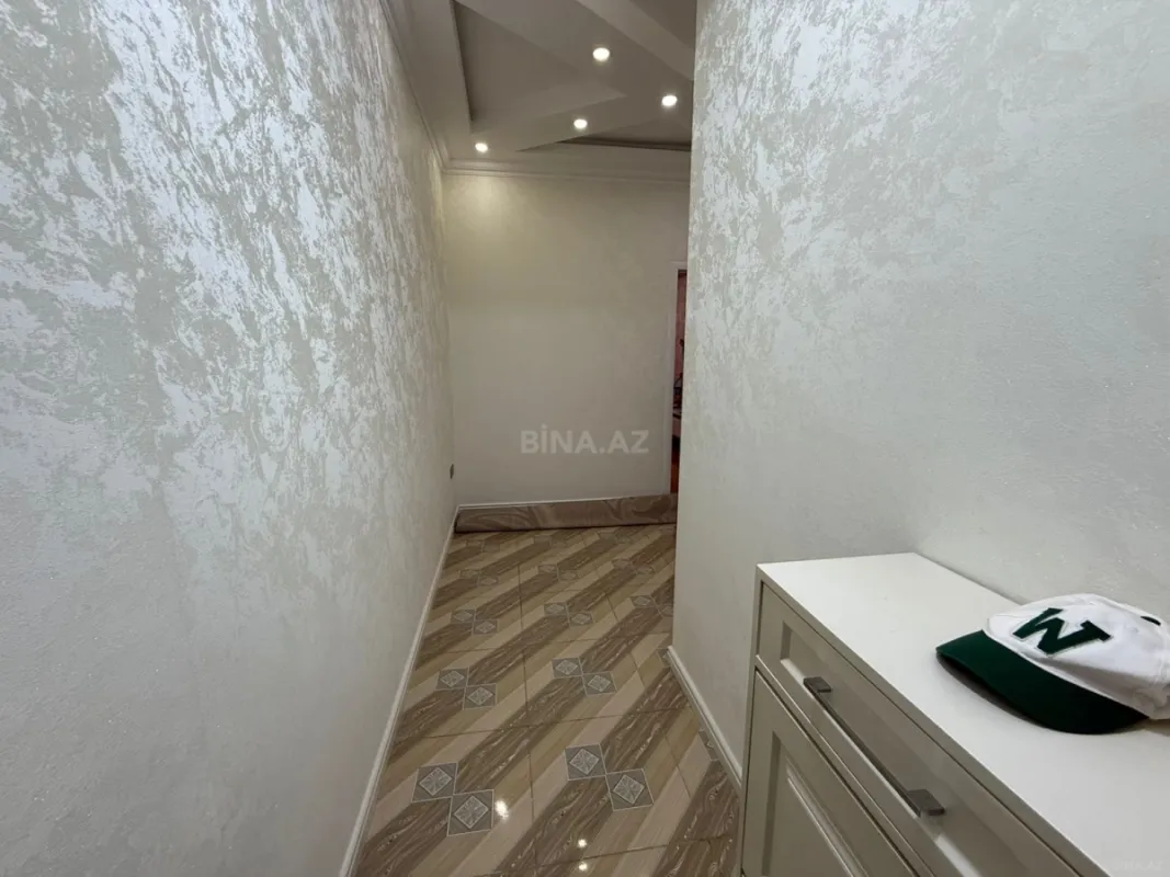 Satılır 3 otaqlı mənzil 103 m²