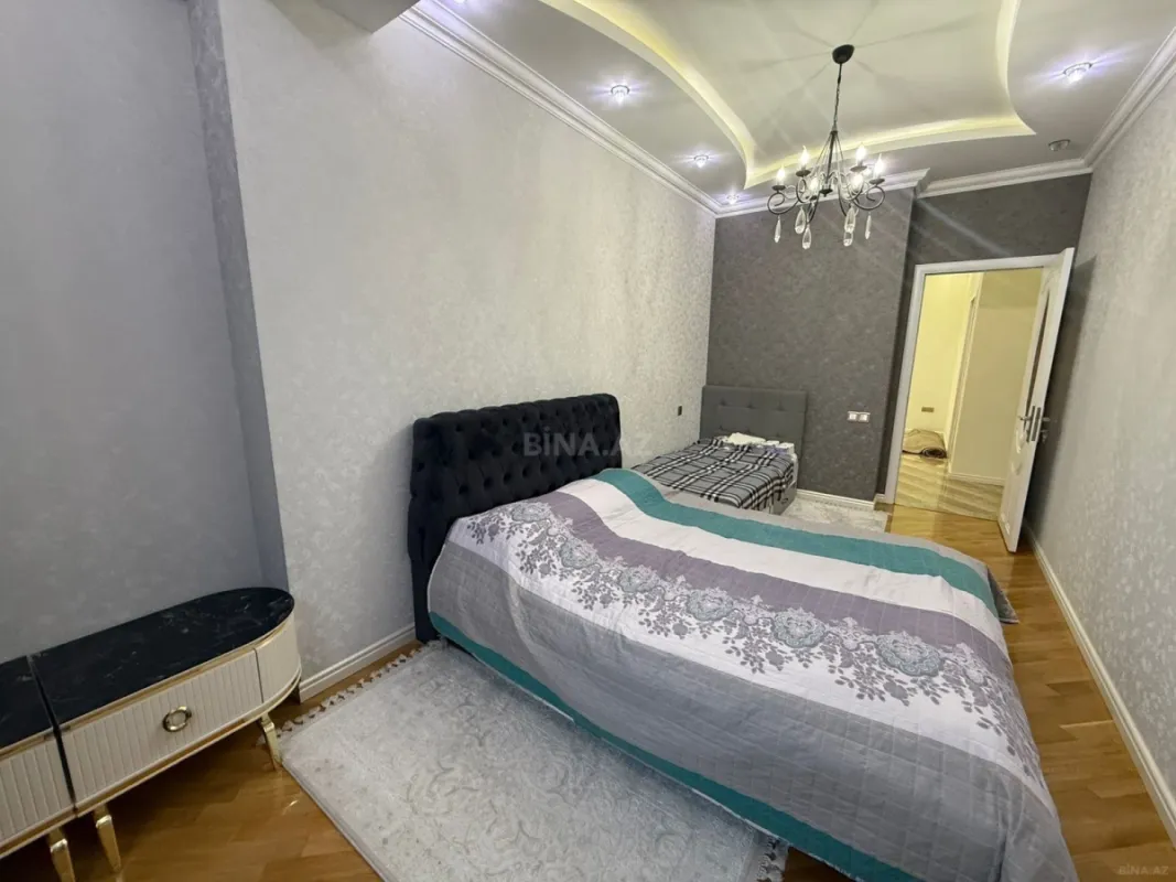 Satılır 3 otaqlı mənzil 103 m²