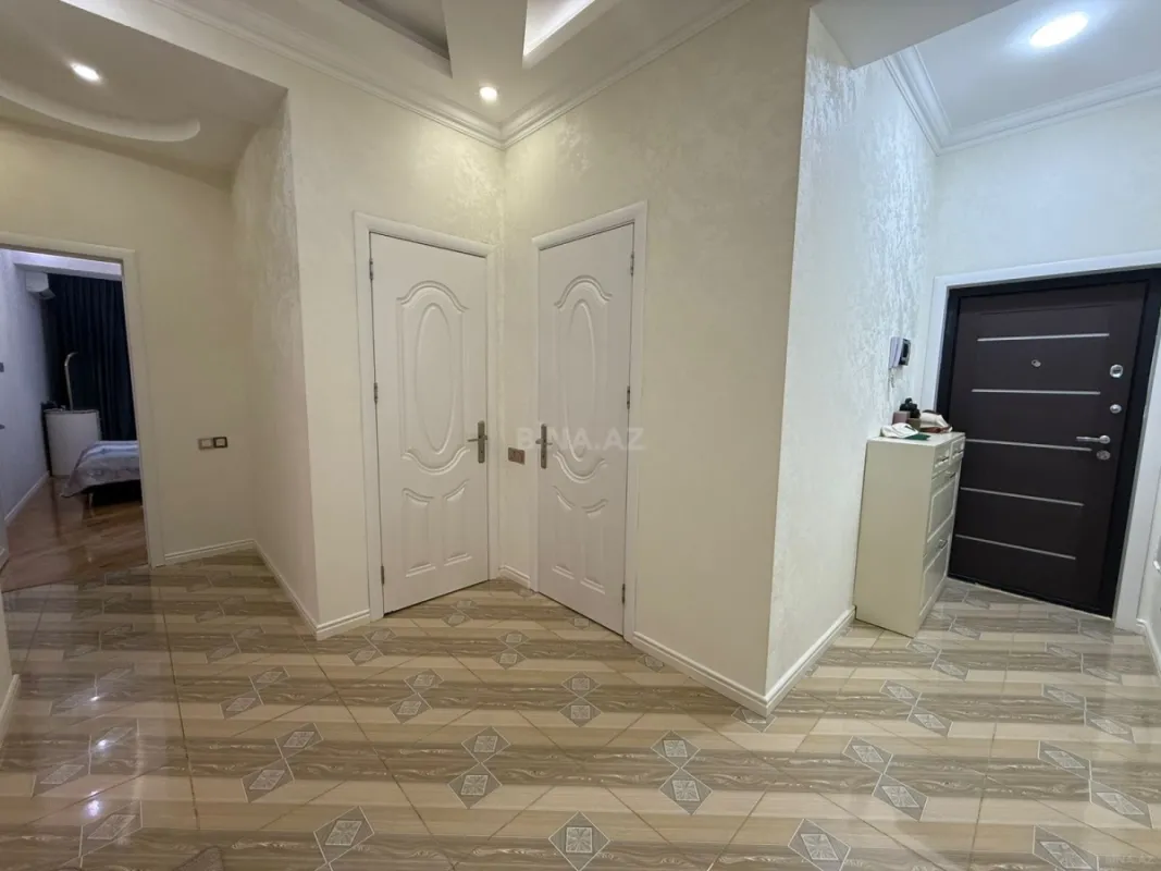 Satılır 3 otaqlı mənzil 103 m²