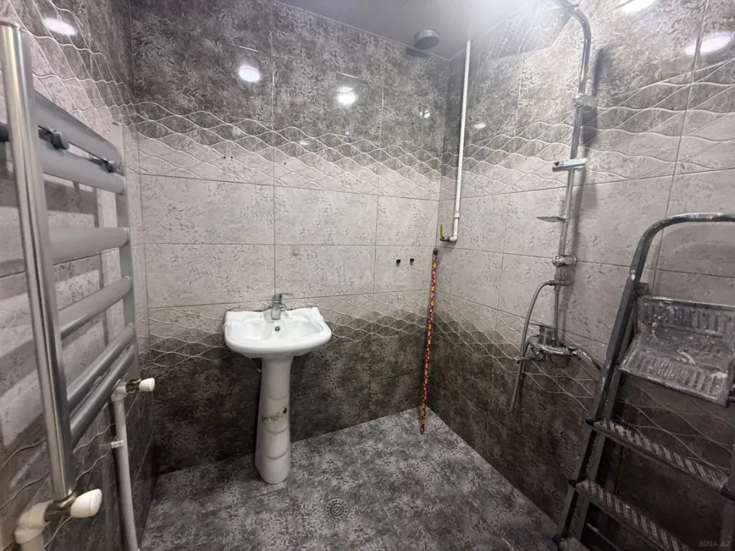Satılır 2 otaqlı mənzil 65 m²